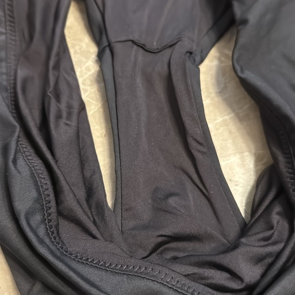 SKIMS SIGNATURE SWIM MID WAIST BOTTOM - Picture 12 of 12